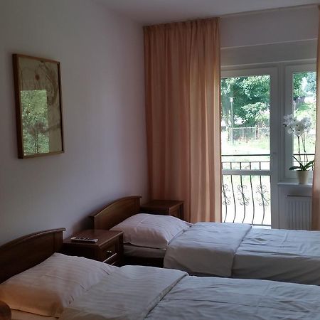 Monte Christo Apartment Мястко Екстериор снимка