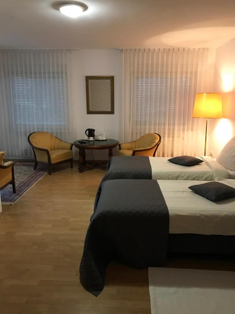 Monte Christo Apartment Мястко Екстериор снимка