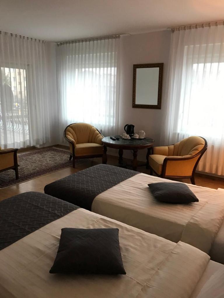 Monte Christo Apartment Мястко Екстериор снимка